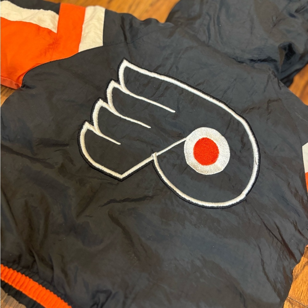 Vintage Philadelphia Flyers Toddler Puffer Jacket – 12M - Picture 7 of 10